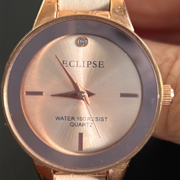 Armitron Eclipse Watch - Picture 2 of 6